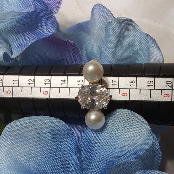 Charter Club Elegant Gold Plated Double Pearl & Crystal Ring Size 7 NWOT - Picture 7 of 8